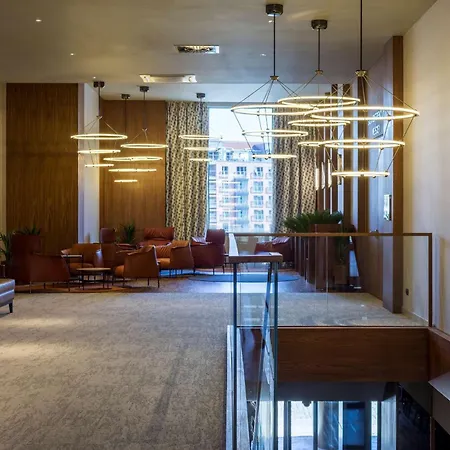 ホテル Radisson & Suites, Gdansk, Wyspa Spichrzow 4*