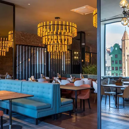 Radisson & Suites, Gdansk, Wyspa Spichrzow ホテル