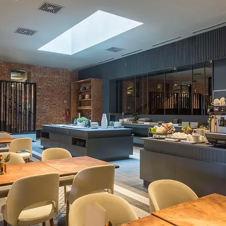 ホテル Radisson & Suites, Gdansk, Wyspa Spichrzow グダニスク