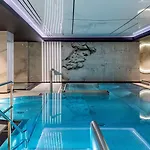 Radisson &