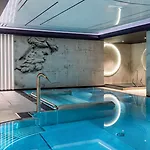 Radisson &