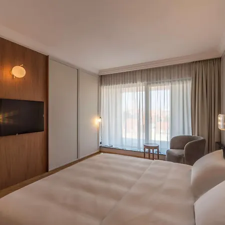 Radisson & Suites, Gdansk, Wyspa Spichrzow 4* Gdansk