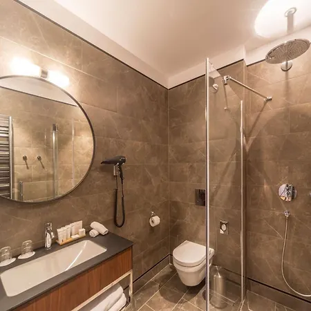 Hotel Radisson & 4*