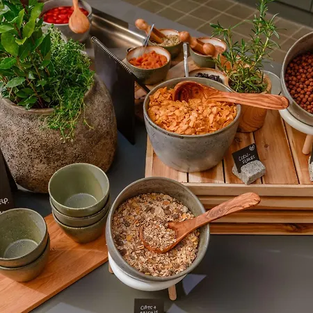 Radisson & Suites, Gdansk, Wyspa Spichrzow 4* Gdansk