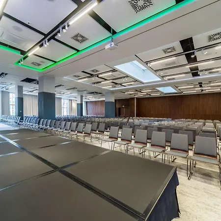 Radisson & Suites, Gdansk, Wyspa Spichrzow Hotel 4*