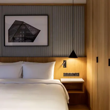 Hotel Radisson & Suites, Gdansk, Wyspa Spichrzow 4*
