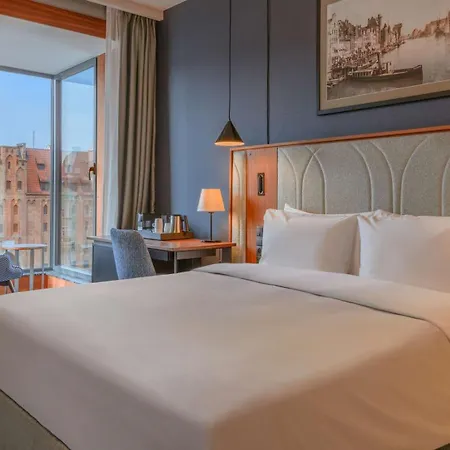 Radisson & Suites, Gdansk, Wyspa Spichrzow Hotel