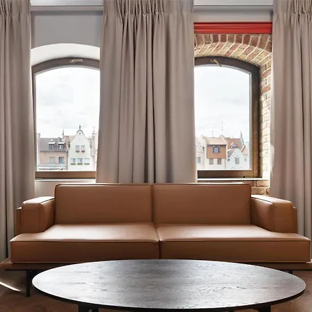 Radisson & 호텔 4*