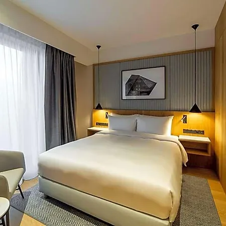 Radisson & 4*