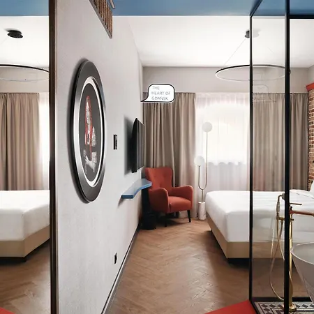 Radisson & 4*