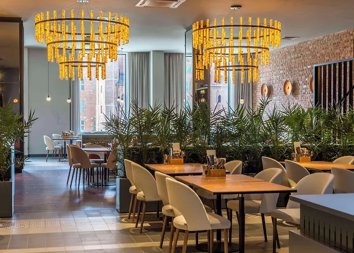 Radisson & 4*
