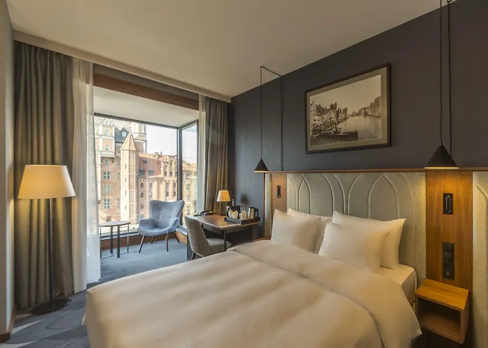 Radisson & Hotel 4*