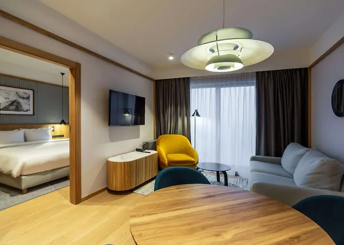 Radisson & 4* 格但斯克